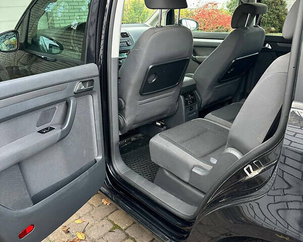 Черный Фольксваген Туран, объемом двигателя 1.39 л и пробегом 99 тыс. км за 11399 $, фото 6 на Automoto.ua