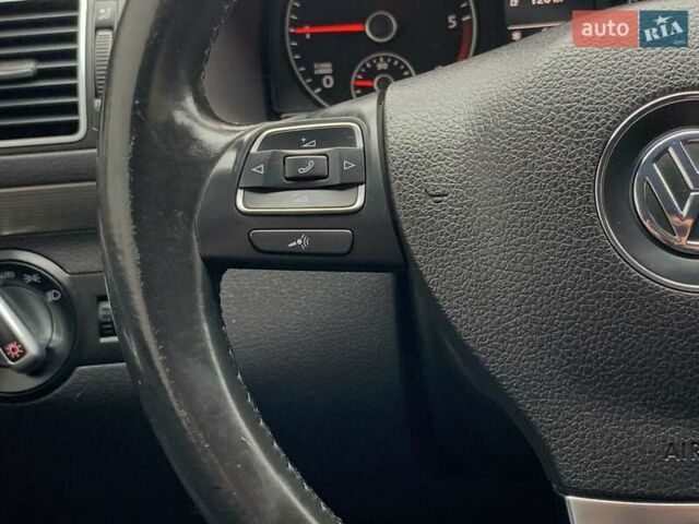 Черный Фольксваген Туран, объемом двигателя 2 л и пробегом 283 тыс. км за 12555 $, фото 41 на Automoto.ua