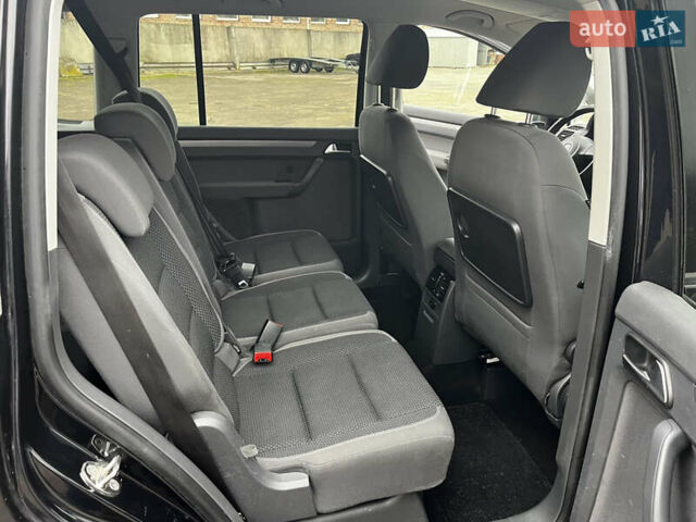 Черный Фольксваген Туран, объемом двигателя 1.6 л и пробегом 296 тыс. км за 9999 $, фото 27 на Automoto.ua