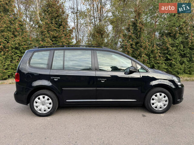 Черный Фольксваген Туран, объемом двигателя 1.6 л и пробегом 185 тыс. км за 11300 $, фото 17 на Automoto.ua
