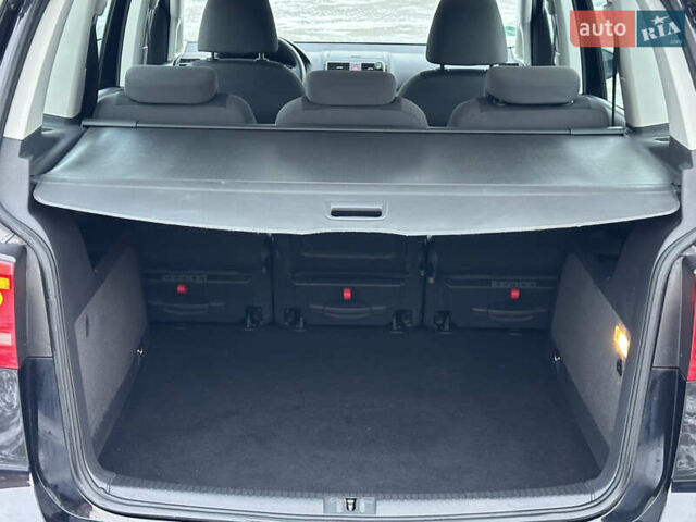 Чорний Фольксваген Туран, об'ємом двигуна 1.6 л та пробігом 267 тис. км за 8650 $, фото 29 на Automoto.ua