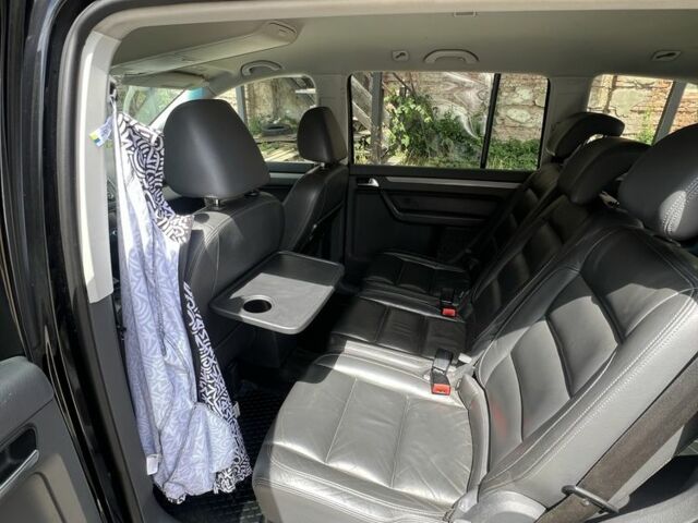 Черный Фольксваген Туран, объемом двигателя 1.4 л и пробегом 233 тыс. км за 6950 $, фото 10 на Automoto.ua