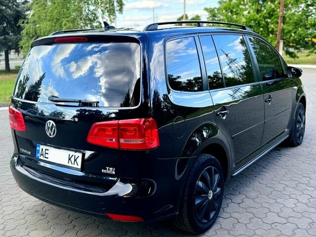 Черный Фольксваген Туран, объемом двигателя 1.4 л и пробегом 251 тыс. км за 8200 $, фото 3 на Automoto.ua