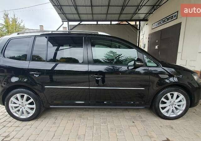 Черный Фольксваген Туран, объемом двигателя 1.98 л и пробегом 255 тыс. км за 12400 $, фото 13 на Automoto.ua