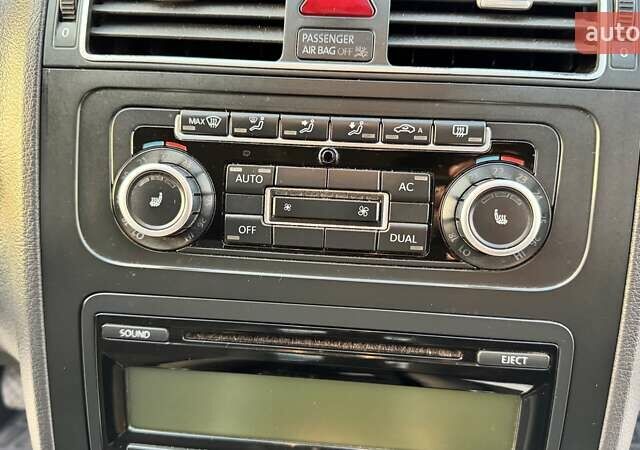 Черный Фольксваген Туран, объемом двигателя 1.6 л и пробегом 256 тыс. км за 8999 $, фото 24 на Automoto.ua