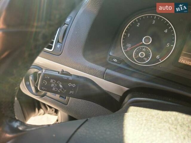 Черный Фольксваген Туран, объемом двигателя 1.6 л и пробегом 275 тыс. км за 9600 $, фото 67 на Automoto.ua