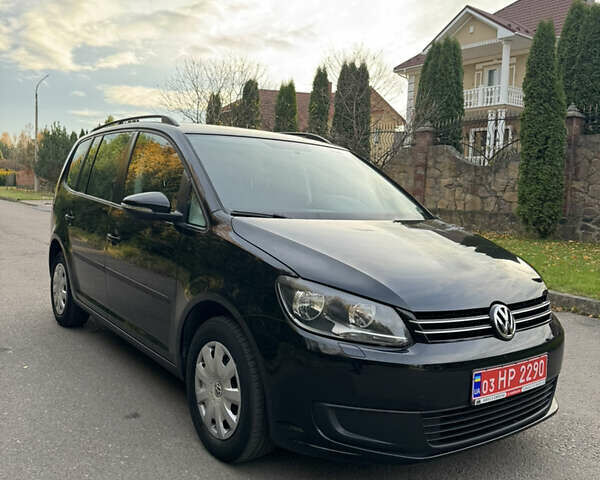 Черный Фольксваген Туран, объемом двигателя 1.6 л и пробегом 185 тыс. км за 11300 $, фото 12 на Automoto.ua