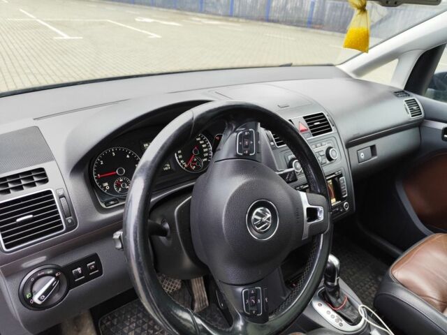 Чорний Фольксваген Туран, об'ємом двигуна 2 л та пробігом 273 тис. км за 8700 $, фото 22 на Automoto.ua