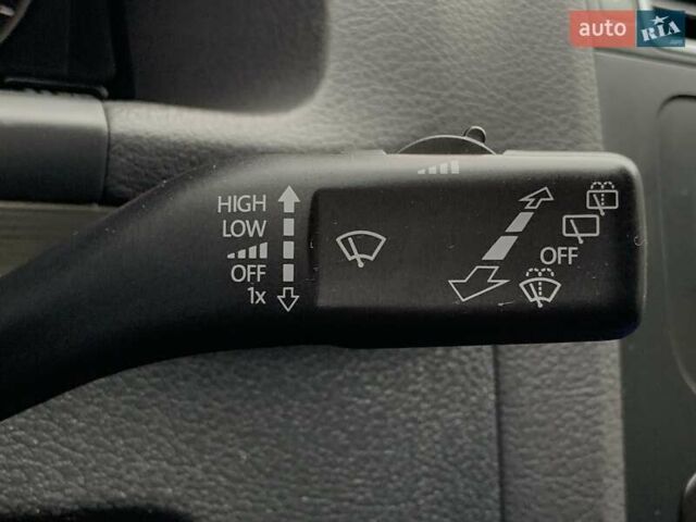 Черный Фольксваген Туран, объемом двигателя 2 л и пробегом 283 тыс. км за 12555 $, фото 44 на Automoto.ua