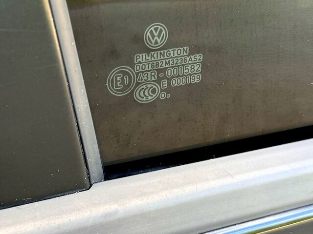 Черный Фольксваген Туран, объемом двигателя 1.4 л и пробегом 251 тыс. км за 8200 $, фото 9 на Automoto.ua