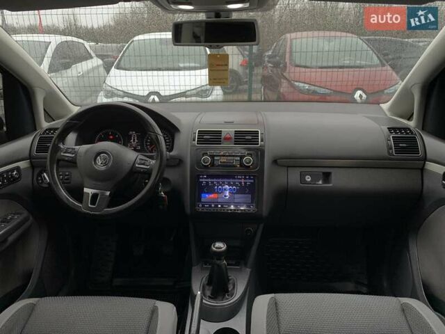 Черный Фольксваген Туран, объемом двигателя 2 л и пробегом 283 тыс. км за 12555 $, фото 37 на Automoto.ua