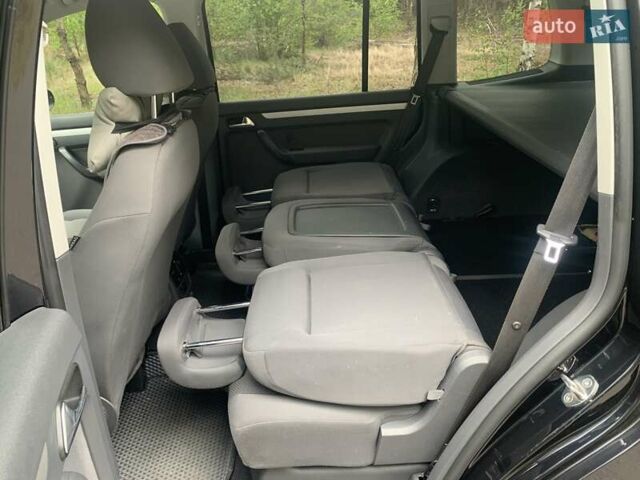 Чорний Фольксваген Туран, об'ємом двигуна 1.6 л та пробігом 254 тис. км за 10300 $, фото 28 на Automoto.ua