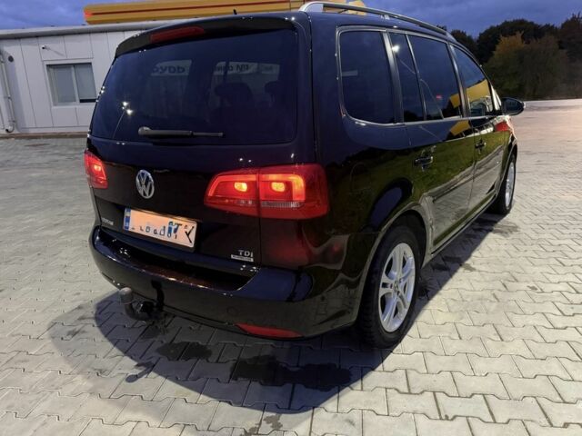 Черный Фольксваген Туран, объемом двигателя 1.6 л и пробегом 280 тыс. км за 11200 $, фото 2 на Automoto.ua