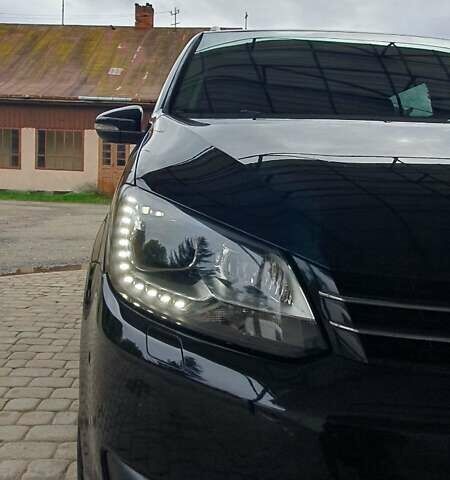 Черный Фольксваген Туран, объемом двигателя 1.98 л и пробегом 255 тыс. км за 12400 $, фото 17 на Automoto.ua