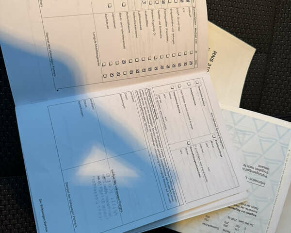 Черный Фольксваген Туран, объемом двигателя 1.6 л и пробегом 162 тыс. км за 11850 $, фото 94 на Automoto.ua