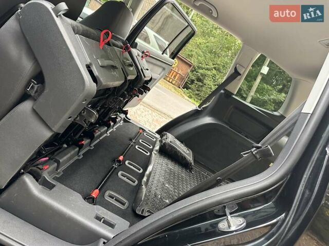 Черный Фольксваген Туран, объемом двигателя 2 л и пробегом 200 тыс. км за 12250 $, фото 90 на Automoto.ua