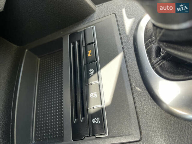 Чорний Фольксваген Туран, об'ємом двигуна 1.6 л та пробігом 228 тис. км за 11999 $, фото 12 на Automoto.ua
