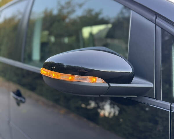 Черный Фольксваген Туран, объемом двигателя 1.6 л и пробегом 162 тыс. км за 11850 $, фото 30 на Automoto.ua