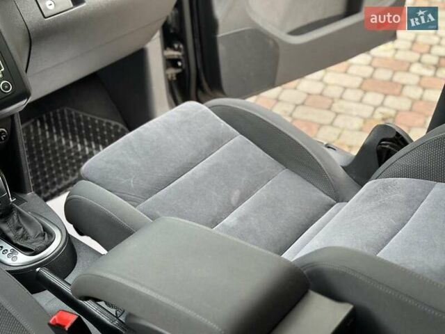 Черный Фольксваген Туран, объемом двигателя 2 л и пробегом 200 тыс. км за 12250 $, фото 49 на Automoto.ua