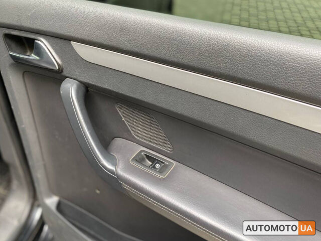 Чорний Фольксваген Туран, об'ємом двигуна 1.4 л та пробігом 258 тис. км за 8700 $, фото 23 на Automoto.ua