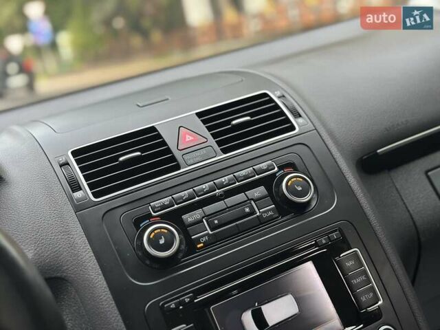 Черный Фольксваген Туран, объемом двигателя 2 л и пробегом 200 тыс. км за 12250 $, фото 82 на Automoto.ua