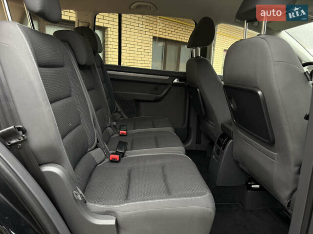 Чорний Фольксваген Туран, об'ємом двигуна 1.6 л та пробігом 218 тис. км за 10650 $, фото 41 на Automoto.ua