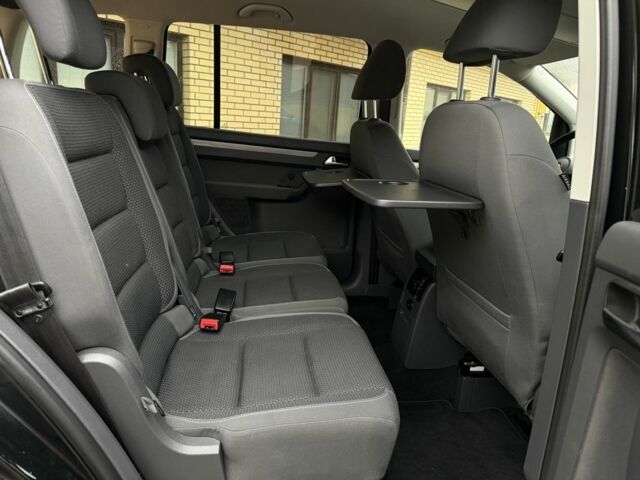 Черный Фольксваген Туран, объемом двигателя 1.6 л и пробегом 218 тыс. км за 9950 $, фото 21 на Automoto.ua