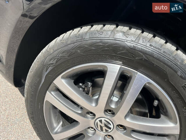 Чорний Фольксваген Туран, об'ємом двигуна 1.6 л та пробігом 228 тис. км за 11999 $, фото 24 на Automoto.ua