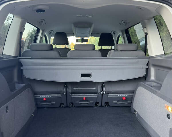 Черный Фольксваген Туран, объемом двигателя 1.6 л и пробегом 162 тыс. км за 11650 $, фото 69 на Automoto.ua