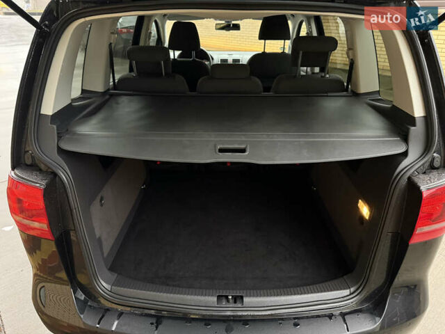 Чорний Фольксваген Туран, об'ємом двигуна 1.6 л та пробігом 218 тис. км за 10650 $, фото 43 на Automoto.ua