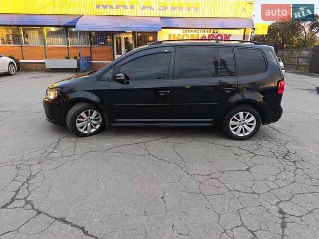 Чорний Фольксваген Туран, об'ємом двигуна 1.6 л та пробігом 298 тис. км за 9100 $, фото 3 на Automoto.ua