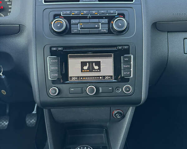 Черный Фольксваген Туран, объемом двигателя 1.6 л и пробегом 162 тыс. км за 11650 $, фото 36 на Automoto.ua