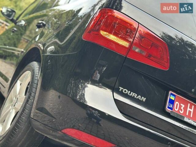 Черный Фольксваген Туран, объемом двигателя 2 л и пробегом 200 тыс. км за 11850 $, фото 92 на Automoto.ua