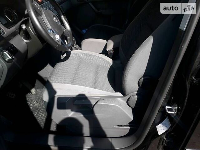 Чорний Фольксваген Туран, об'ємом двигуна 1.6 л та пробігом 211 тис. км за 11028 $, фото 2 на Automoto.ua