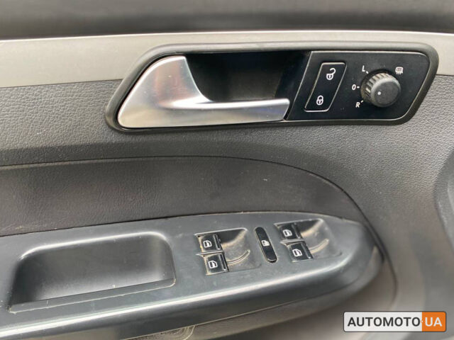 Чорний Фольксваген Туран, об'ємом двигуна 1.4 л та пробігом 258 тис. км за 8700 $, фото 9 на Automoto.ua