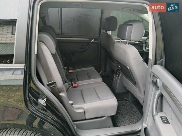 Чорний Фольксваген Туран, об'ємом двигуна 1.6 л та пробігом 271 тис. км за 12300 $, фото 31 на Automoto.ua