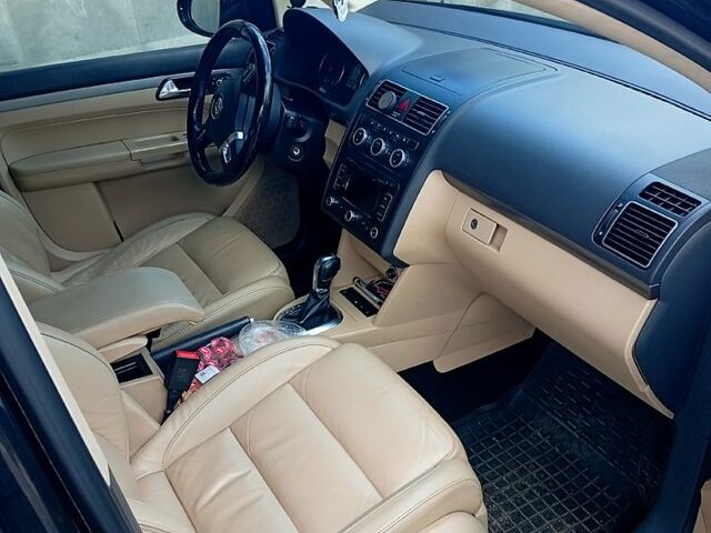 Фольксваген Туран 2012 в Кропивницком (Кировограде) на Automoto.ua Черный Фольксваген Туран, объемом двигателя 1.4 л и пробегом 220 тыс. км за 9400 $, фото 4 на Automoto.ua