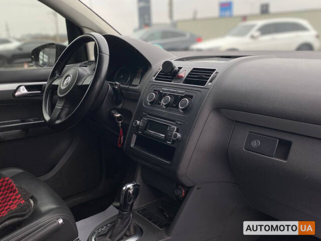 Чорний Фольксваген Туран, об'ємом двигуна 1.4 л та пробігом 258 тис. км за 8700 $, фото 17 на Automoto.ua