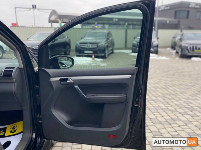 Чорний Фольксваген Туран, об'ємом двигуна 1.4 л та пробігом 258 тис. км за 8700 $, фото 24 на Automoto.ua