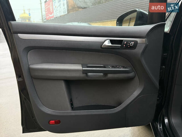 Чорний Фольксваген Туран, об'ємом двигуна 1.6 л та пробігом 218 тис. км за 10650 $, фото 13 на Automoto.ua