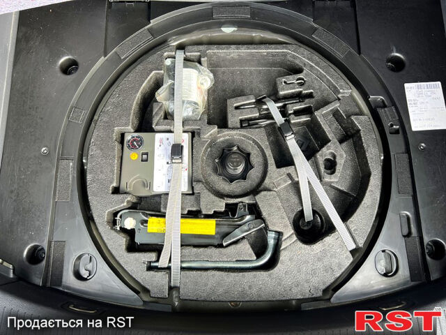 Черный Фольксваген Туран, объемом двигателя 2 л и пробегом 229 тыс. км за 12999 $, фото 13 на Automoto.ua