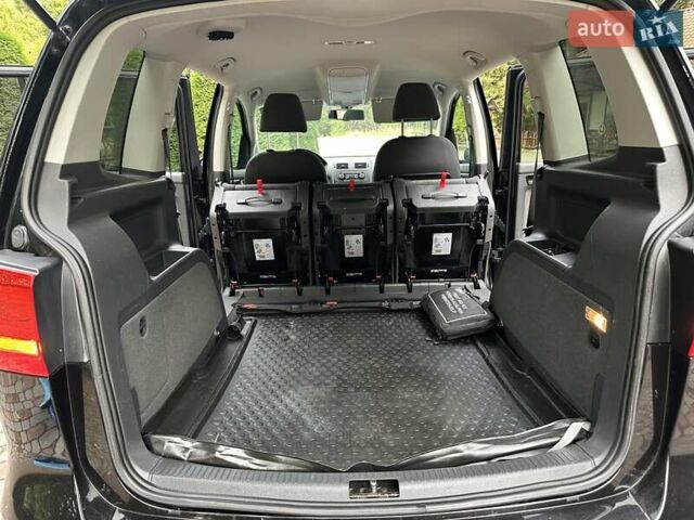 Черный Фольксваген Туран, объемом двигателя 2 л и пробегом 200 тыс. км за 12250 $, фото 91 на Automoto.ua