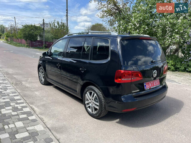 Чорний Фольксваген Туран, об'ємом двигуна 1.6 л та пробігом 228 тис. км за 11999 $, фото 1 на Automoto.ua