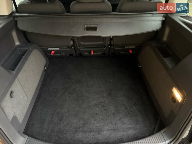 Чорний Фольксваген Туран, об'ємом двигуна 1.6 л та пробігом 218 тис. км за 10650 $, фото 44 на Automoto.ua