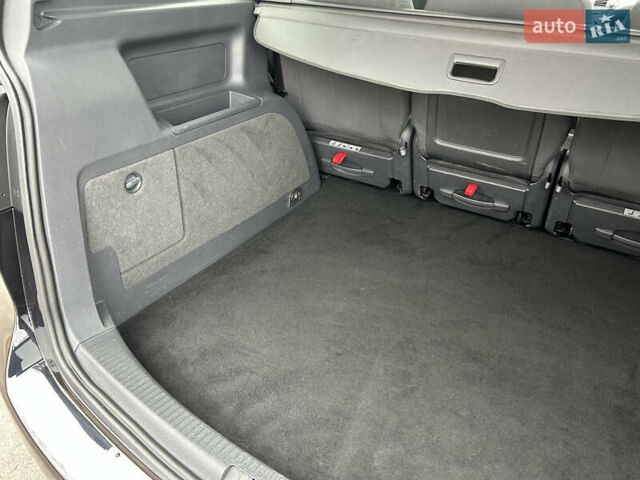 Чорний Фольксваген Туран, об'ємом двигуна 2 л та пробігом 262 тис. км за 12250 $, фото 45 на Automoto.ua