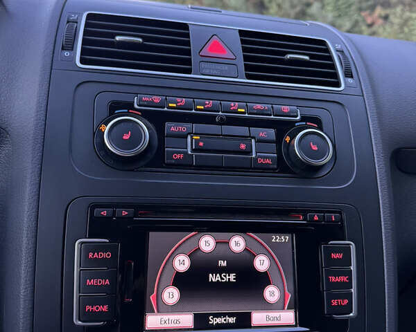 Черный Фольксваген Туран, объемом двигателя 1.6 л и пробегом 162 тыс. км за 11650 $, фото 50 на Automoto.ua