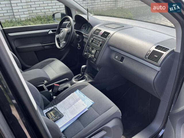 Чорний Фольксваген Туран, об'ємом двигуна 1.6 л та пробігом 228 тис. км за 11999 $, фото 22 на Automoto.ua