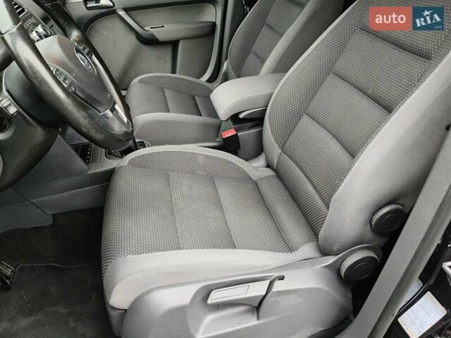 Чорний Фольксваген Туран, об'ємом двигуна 1.6 л та пробігом 271 тис. км за 12300 $, фото 25 на Automoto.ua