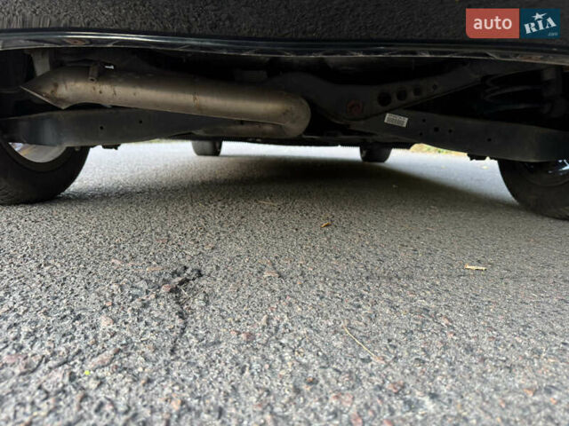 Черный Фольксваген Туран, объемом двигателя 1.6 л и пробегом 162 тыс. км за 11650 $, фото 76 на Automoto.ua