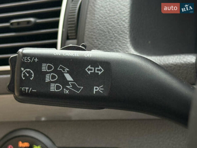 Чорний Фольксваген Туран, об'ємом двигуна 1.6 л та пробігом 218 тис. км за 10650 $, фото 20 на Automoto.ua